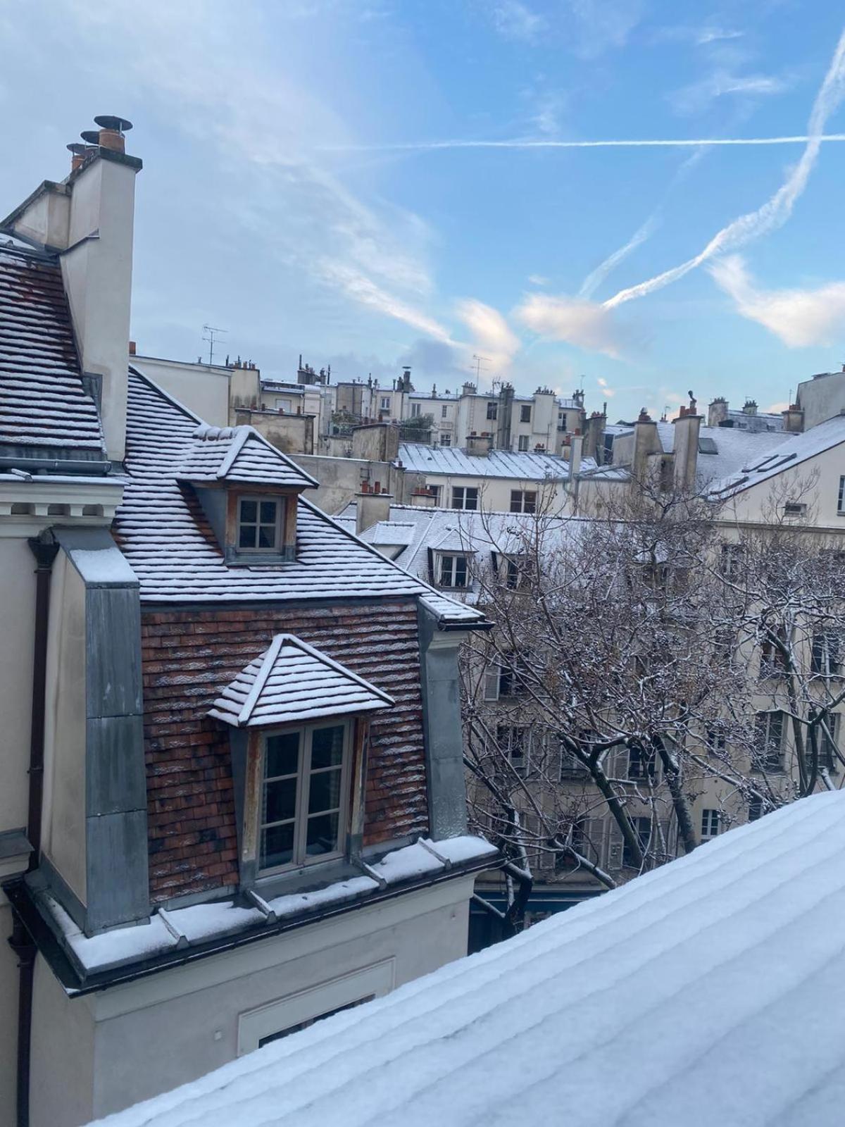 Hôtel les Degrés de Notre Dame Paris Exterior foto